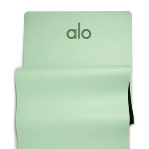 ALO Yoga Warrior Mat in Honeydew
